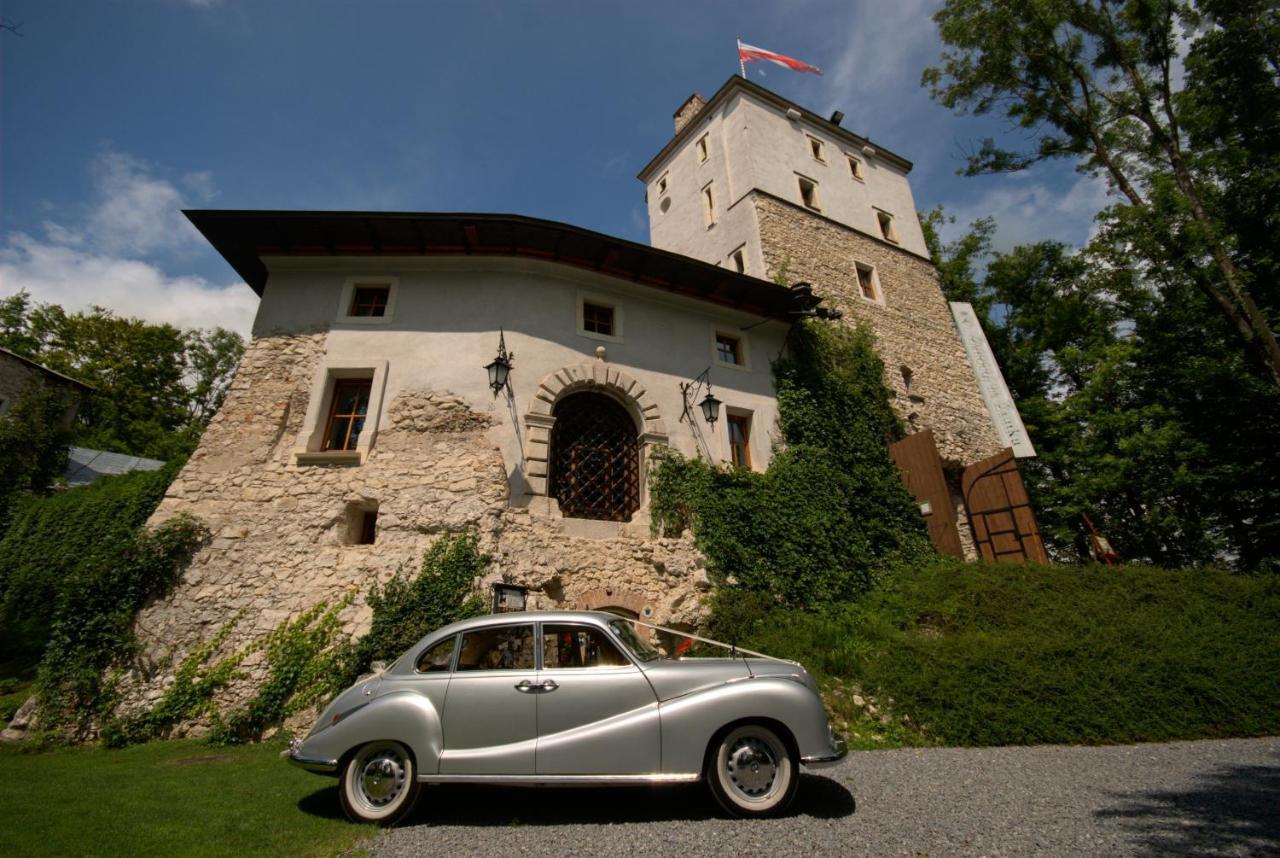 Villa Zamek Korzkiew Exterior foto